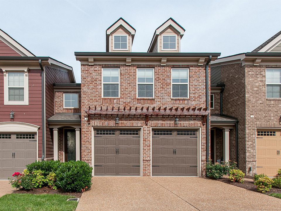 1st image of 906 Silkwood Cir