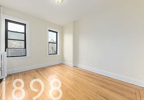 3rd image of 4706 45th St APT C5