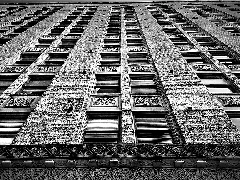 Nueces Lofts — Photo 15