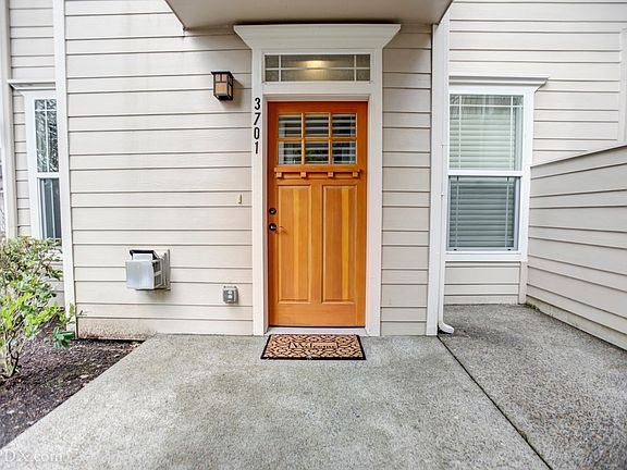 3rd image of 3701 Summerlinn Dr