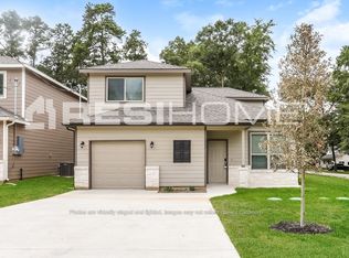 1002 Shawnee Dr, Montgomery, TX 77316