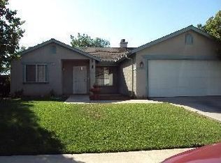 943 N Larson St, Porterville, CA 93257