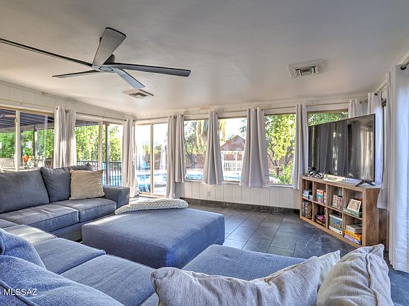 4th image of 7701 N Camino De Maximillian