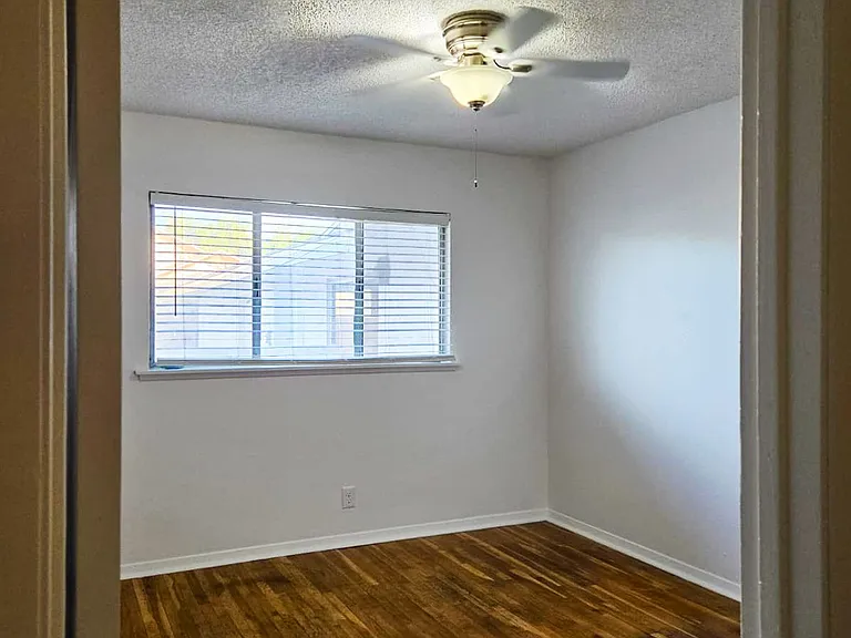 45428 13th St W — Photo 17