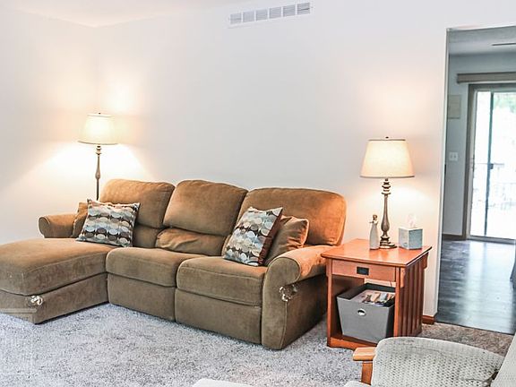 4th image of 812 Timber Ln