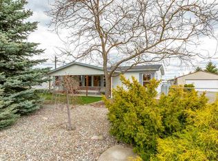 5620 N Chase Rd, Newman Lake, WA 99025