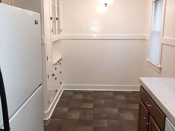 5th image of 2105 I St APT 1