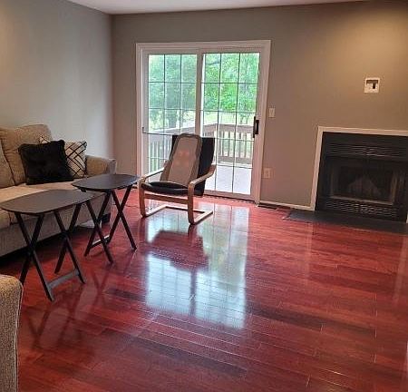 3rd image of 269 De Rose Ct