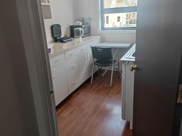 808 Highland Ave, Waterbury, CT 06708