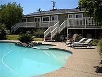1st image of 405 Riverview Dr