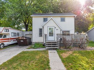414 15th St S, Fargo, ND 58103