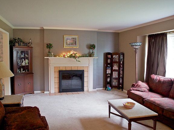2nd image of 717 Betner Dr