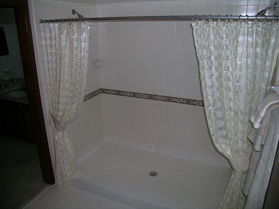 Dual Shower MBR