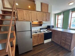 118 W Van Buren St #201, Columbia City, IN 46725