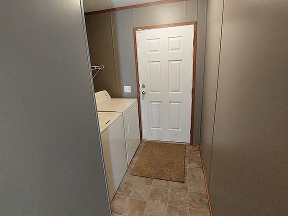 3rd image of 20649 Piedmont Dr #357