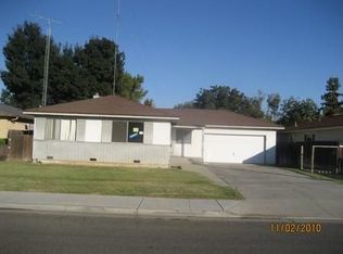 948 Grove Ave, Gustine, CA 95322
