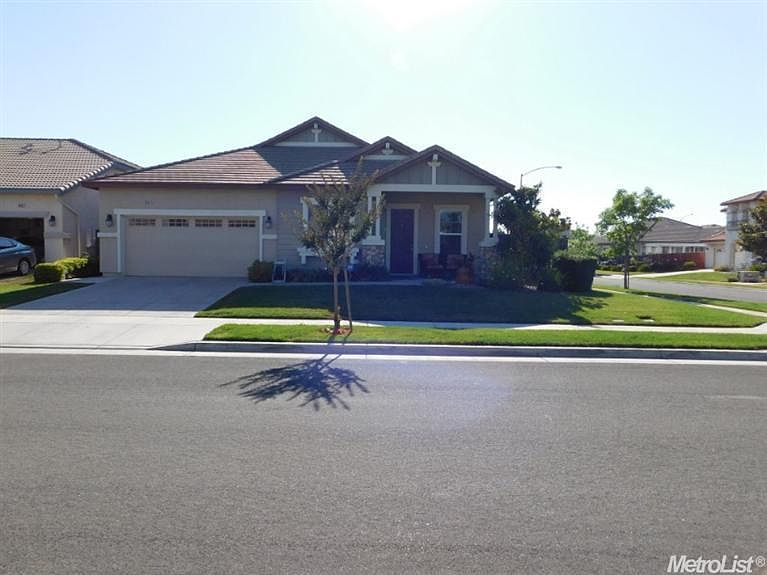 1st image of 10761 Wave Crest Ln