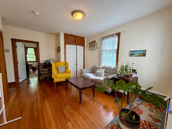 349 Columbia St #2, Cambridge, MA 02141