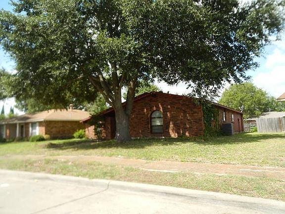 2nd image of 3509 Knollpoint Dr