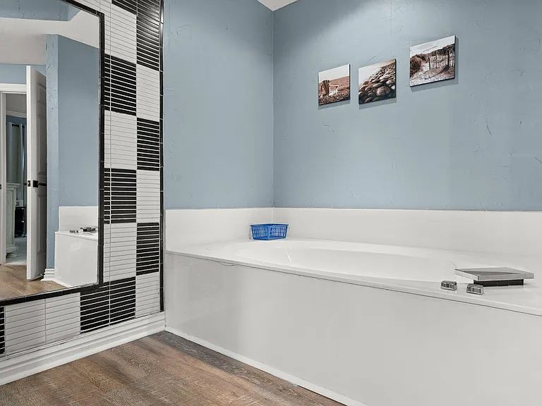 106 Oxford Dr #8 — Photo 20