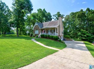 846 Honeysuckle Dr, Fultondale, AL 35068