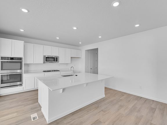 3rd image of 1991 E Burger St #1241
