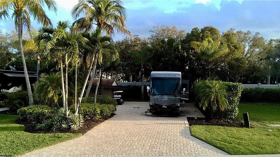 2nd image of 4520 Southern Breeze DR