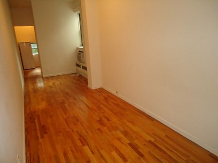 2nd image of 302 W 109th St APT 9
