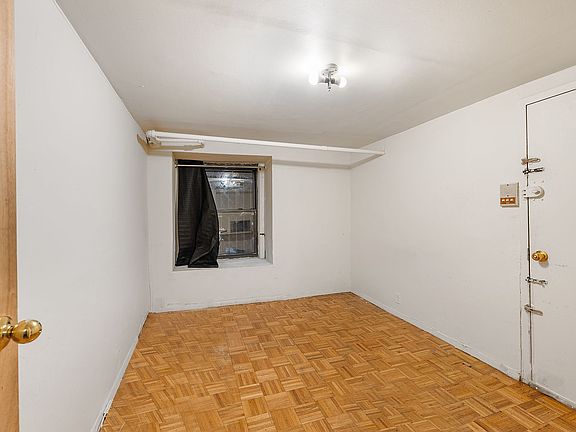 2nd image of 323A E 89th St