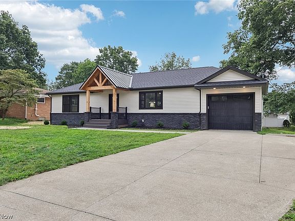 5th image of 249 Longview Dr