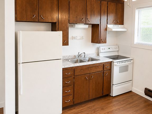 2nd image of 705-709 Tremont St #705-1
