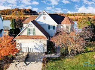 7142 E Lake Ct, Perrysburg, OH 43551