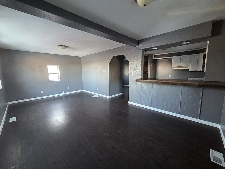 629 Dimick St — Photo 8