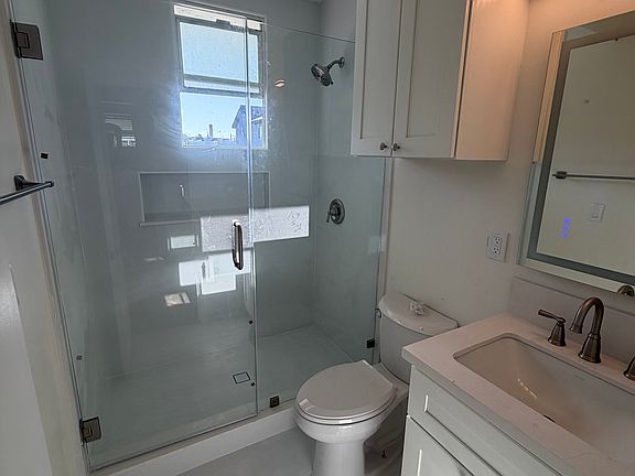 5th image of 128 Virginia St APT F