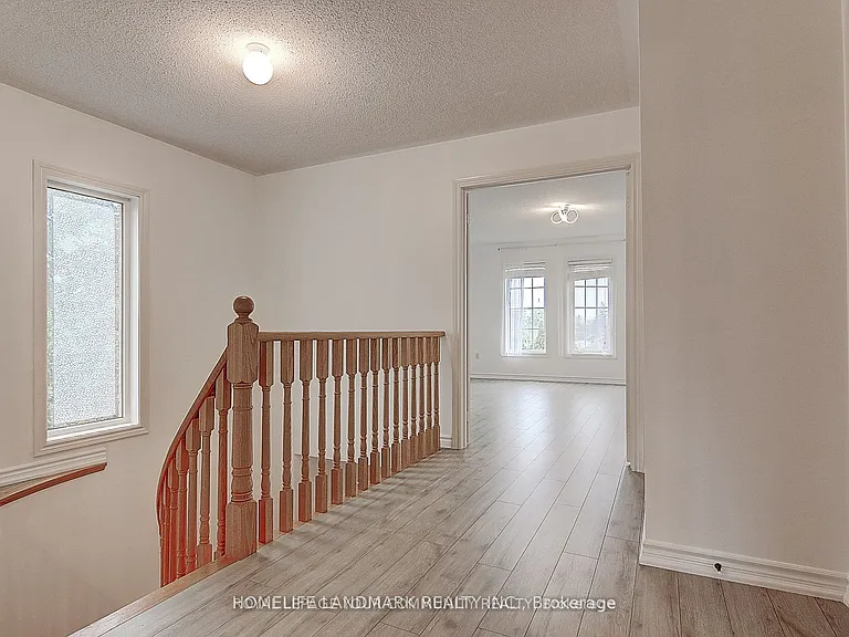 48 Kaitlin Dr — Photo 8