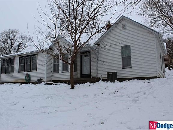 3rd image of 1013 2nd Ave