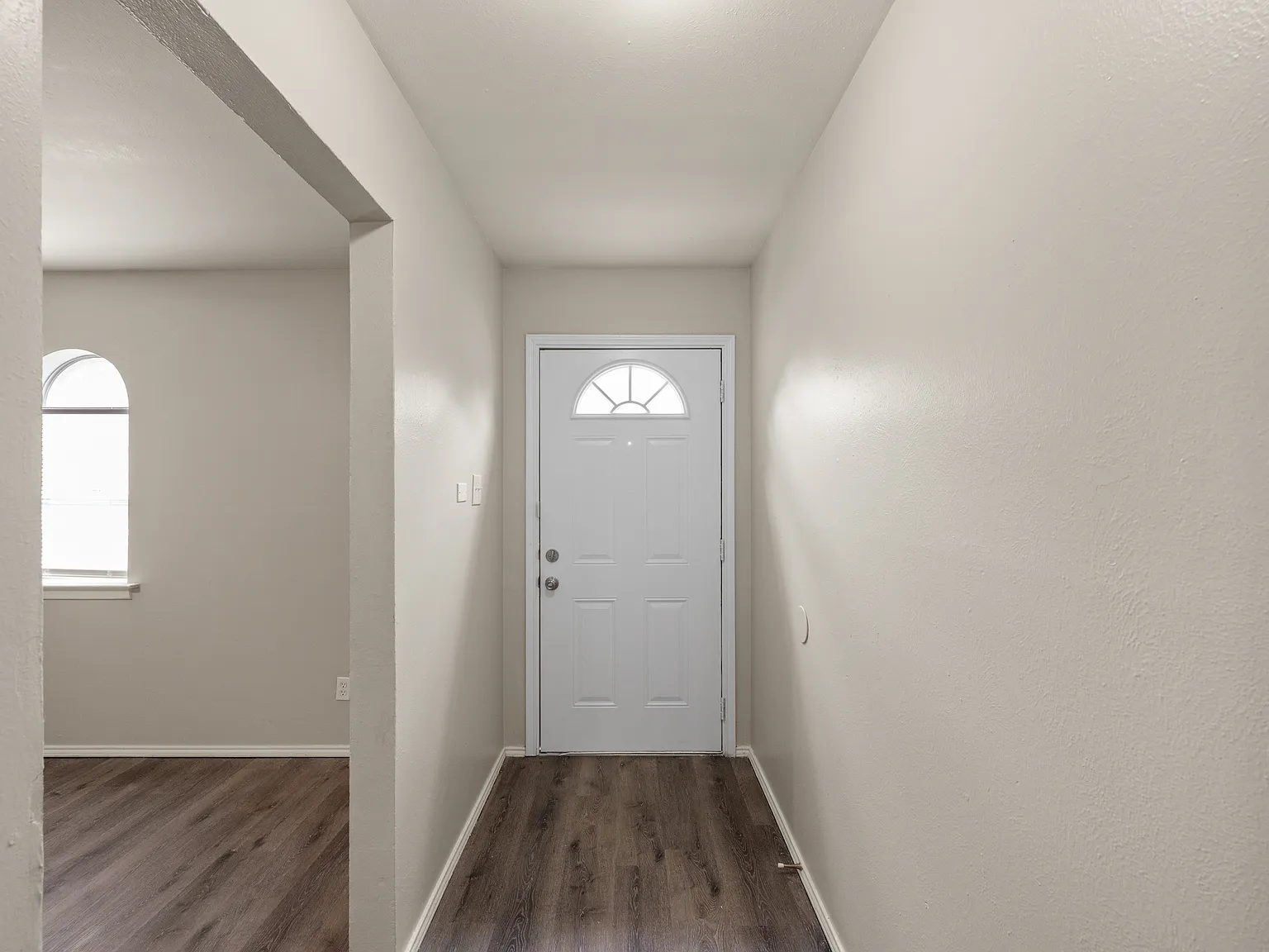 2510 South Fielder Rd Arlington TX 76015 — Photo 4