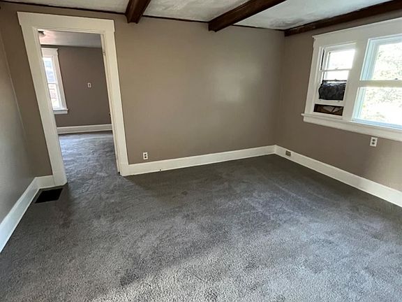 4th image of 6115 Gladys Ave Unit B