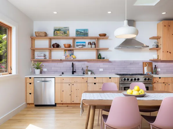 841 53rd St, Oakland, CA 94608