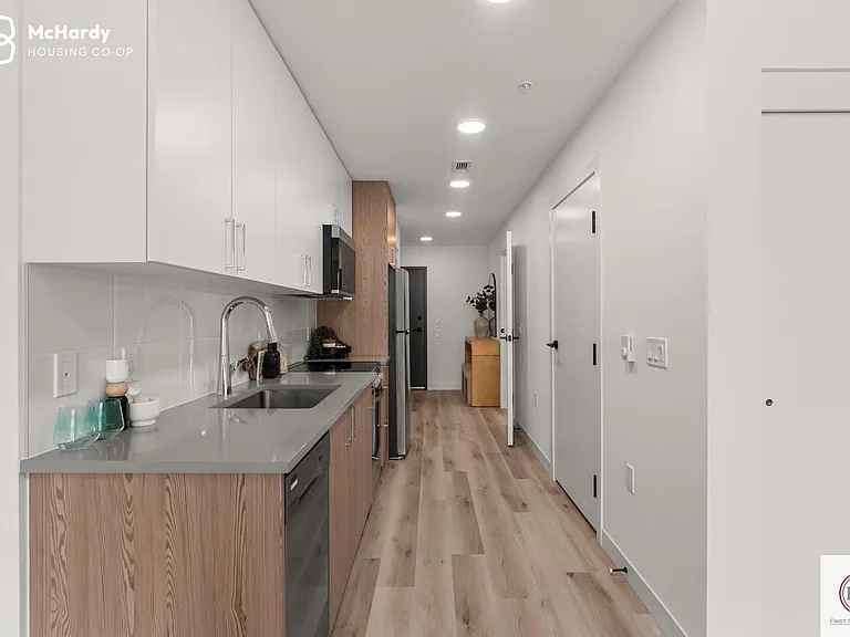 5085 McHardy St — Photo 19