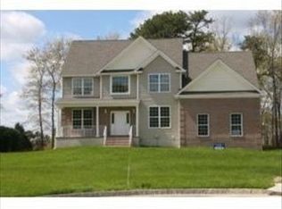 17 Hazelton Ct, Manahawkin, NJ 08050