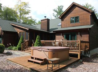 80 Lakeview Timbers Dr, Gouldsboro, PA 18424