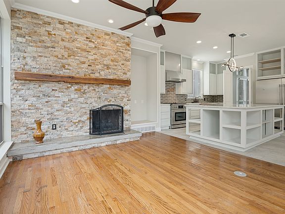5th image of 1516 Registry Dr