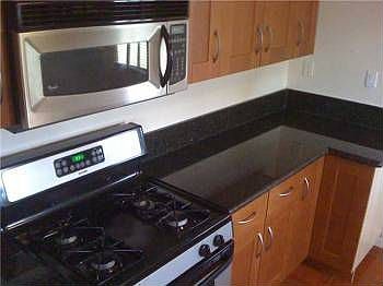 4th image of 4547 42nd St