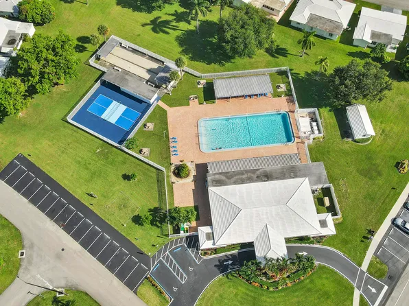 7204 NW 71st Avenue, Tamarac, FL 33321