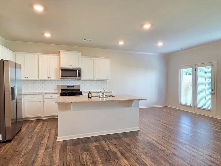 3331 Greyton Dr — Photo 4