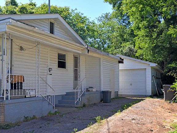 3rd image of 417 Howell Ave