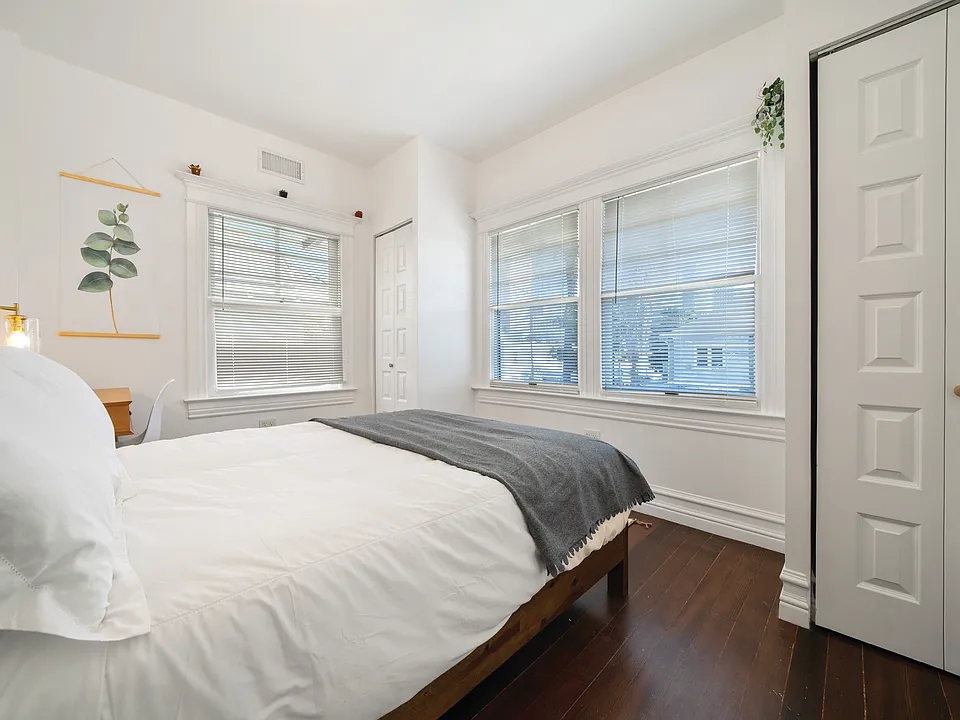 749 Columbia Ave #201
