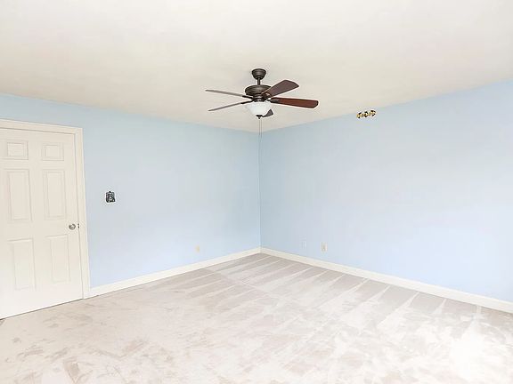3rd image of 789 Los Colonis Dr