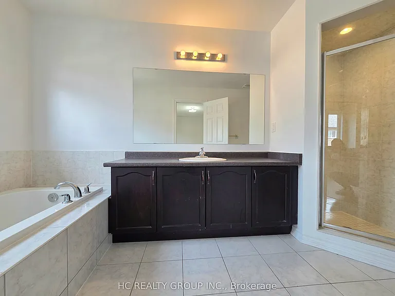 703 Hammersly Blvd — Photo 16